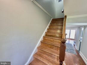 218 Stevenson Square, Alexandria VA 22304