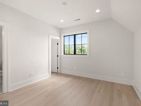 112 N Highland Street, Arlington VA 22201