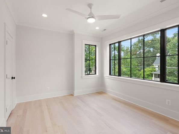 112 N Highland Street, Arlington VA 22201