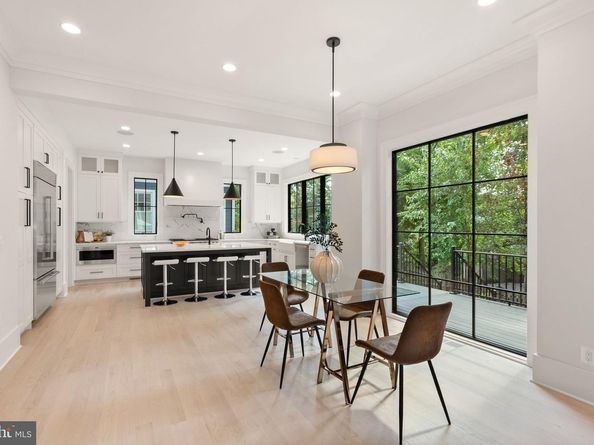 112 N Highland Street, Arlington VA 22201