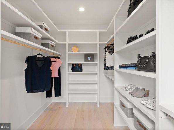 112 N Highland Street, Arlington VA 22201