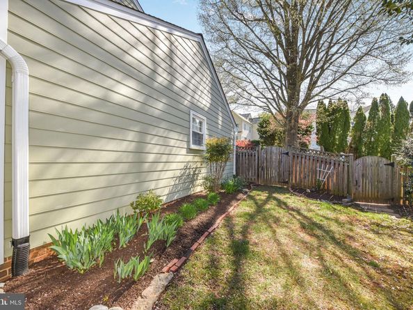 11613 Bedfordshire Avenue, Potomac MD 20854