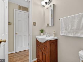 11613 Bedfordshire Avenue, Potomac MD 20854