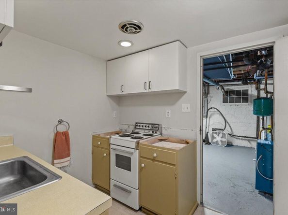 2637 Woodley Place NW, Washington DC 20008