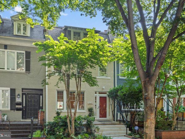 2637 Woodley Place NW, Washington DC 20008