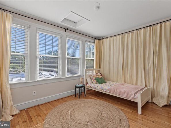 2637 Woodley Place NW, Washington DC 20008