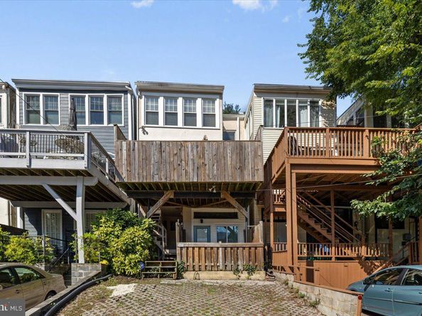 2637 Woodley Place NW, Washington DC 20008