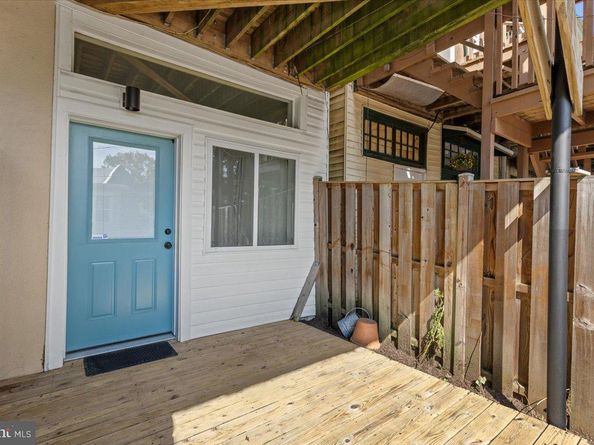 2637 Woodley Place NW, Washington DC 20008
