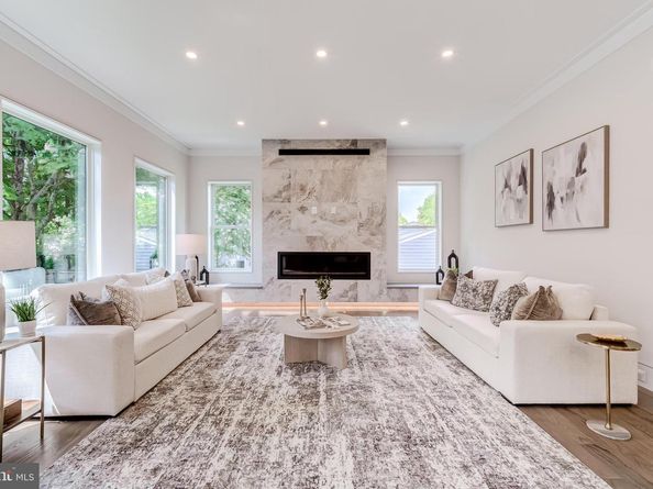 506 Kingsley Road, Vienna VA 22180