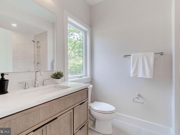 506 Kingsley Road, Vienna VA 22180