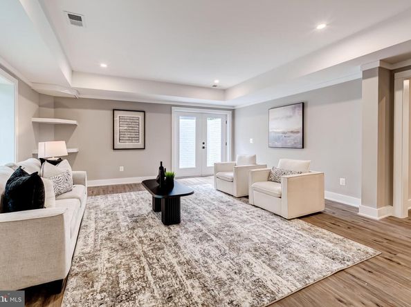506 Kingsley Road, Vienna VA 22180