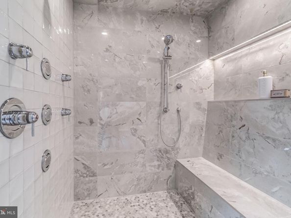 506 Kingsley Road, Vienna VA 22180