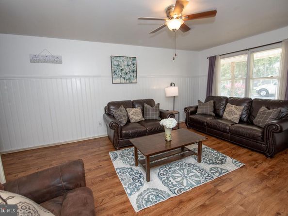 26 Bowling Green Avenue UNIT B (2), Morrisville PA 19067