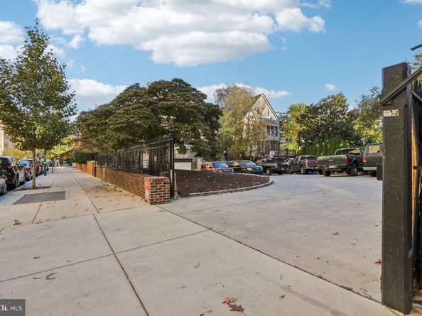 400 S 47TH Street, Philadelphia PA 19143