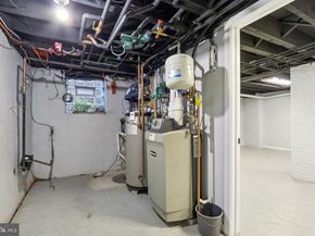 400 S 47TH Street, Philadelphia PA 19143