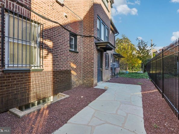 400 S 47TH Street, Philadelphia PA 19143