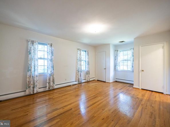 207 Vincent Road, Paoli PA 19301