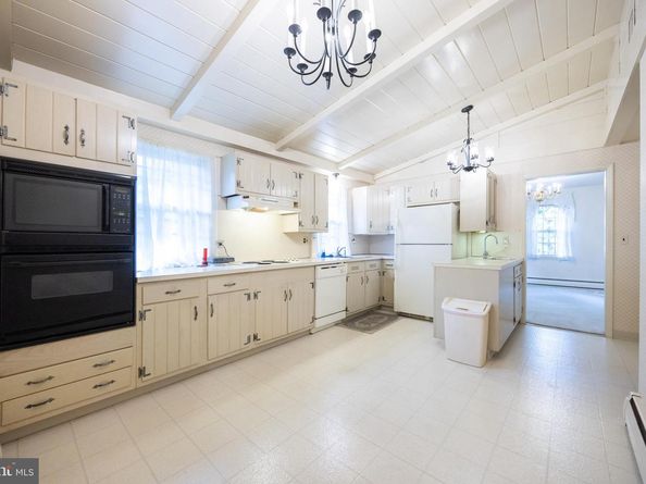 207 Vincent Road, Paoli PA 19301
