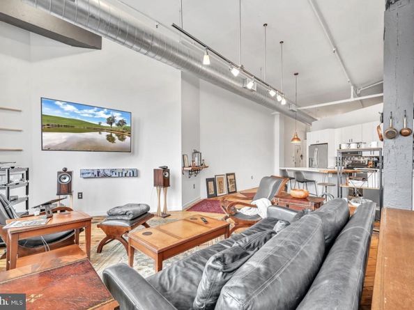 428 N 13TH Street 3B, Philadelphia PA 19123