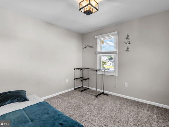 533 Avenue F, Feasterville Trevose PA 19053