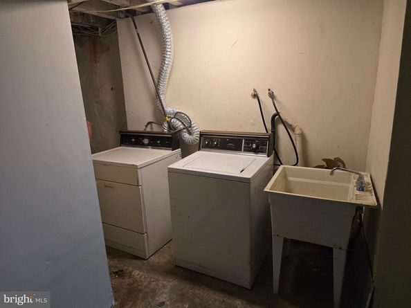 306 Berbro Street, Darby PA 19023