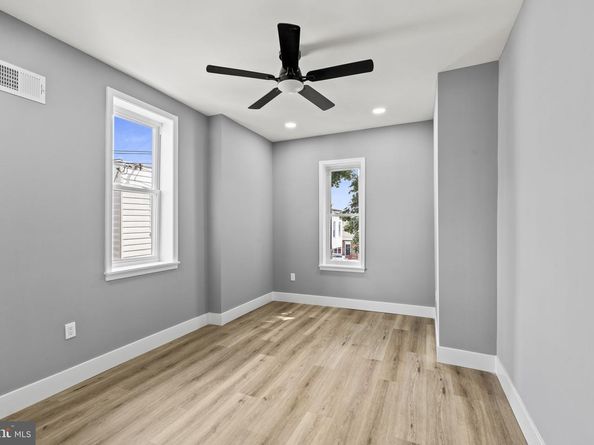 1555 N Alden Street, Philadelphia PA 19131