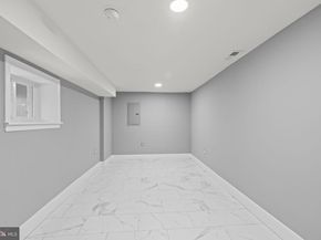 1555 N Alden Street, Philadelphia PA 19131