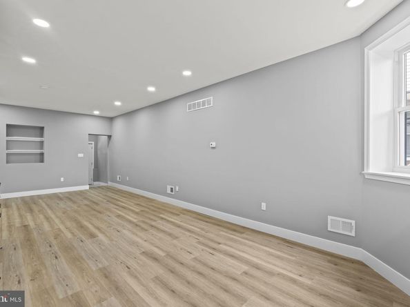 1555 N Alden Street, Philadelphia PA 19131