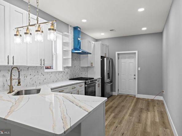 1555 N Alden Street, Philadelphia PA 19131