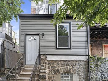 1555 N Alden Street
