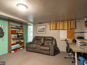 7040 E Roosevelt Boulevard, Philadelphia PA 19149
