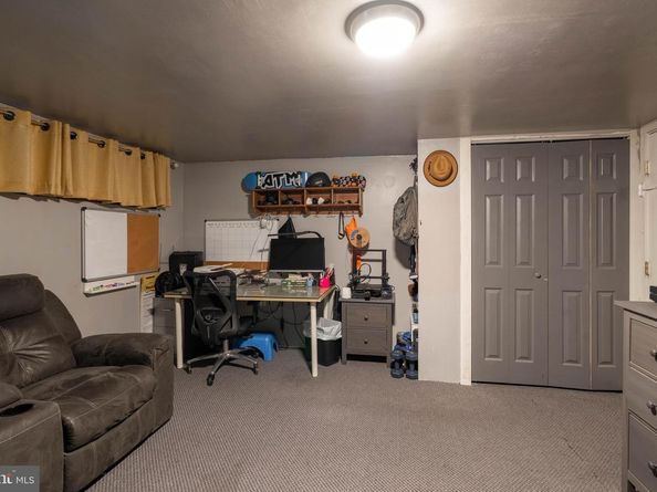 7040 E Roosevelt Boulevard, Philadelphia PA 19149