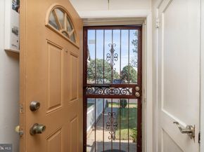 7040 E Roosevelt Boulevard, Philadelphia PA 19149