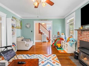 23 W Knowles Avenue, Glenolden PA 19036