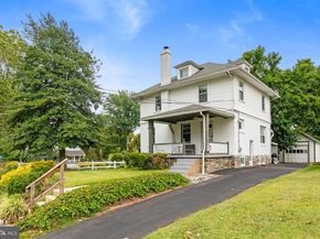 23 W Knowles Avenue, Glenolden PA 19036