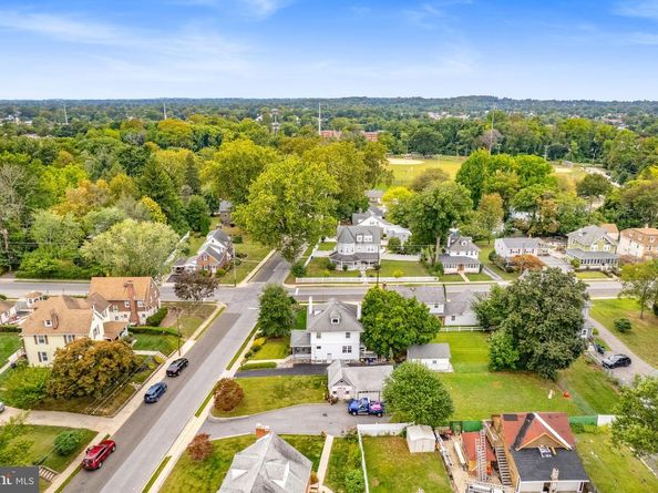 23 W Knowles Avenue, Glenolden PA 19036