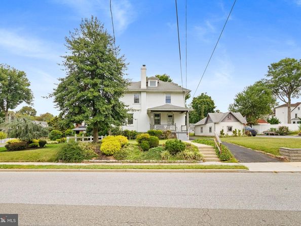 23 W Knowles Avenue, Glenolden PA 19036