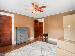 23 W Knowles Avenue, Glenolden PA 19036