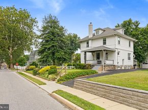 23 W Knowles Avenue, Glenolden PA 19036