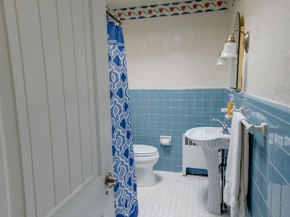 7035 Wheeler Street, Philadelphia PA 19142