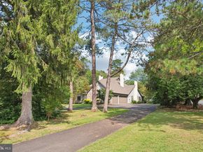 1625 Terwood Road, Huntingdon Valley PA 19006