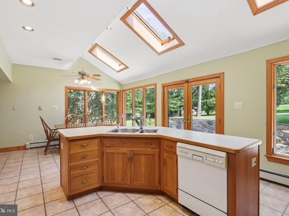 1625 Terwood Road, Huntingdon Valley PA 19006
