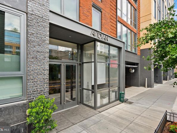 1211 Van Street SE PH13B, Washington DC 20003