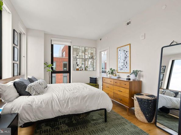 1211 Van Street SE PH13B, Washington DC 20003