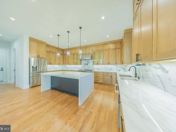 1929 Ware Road, Falls Church VA 22043