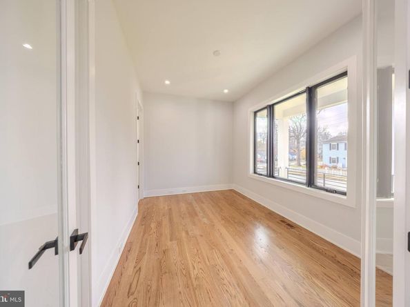 1929 Ware Road, Falls Church VA 22043