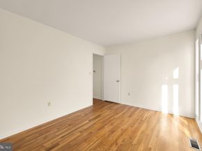 8809 Hidden Hill Lane, Potomac MD 20854