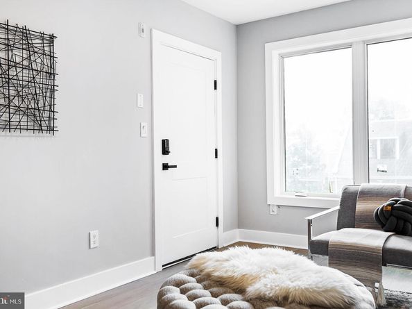 1013 17TH Place NE 7, Washington DC 20002