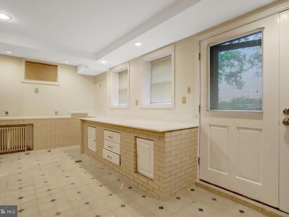 411 N Bryan Street, Arlington VA 22201