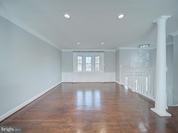 1300 E Beech Road, Sterling VA 20164
